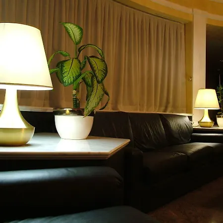 Отель Forum Palace 4*
