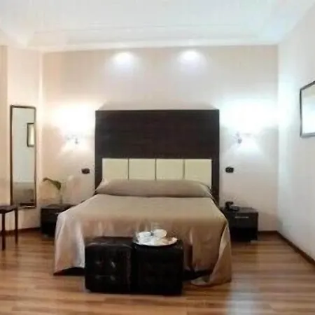 Forum Palace 4*
