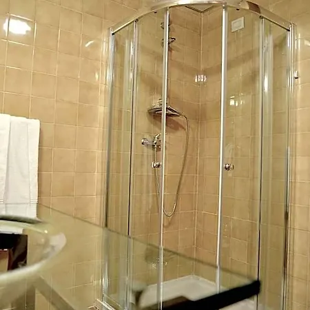 Forum Palace Hotel 4*