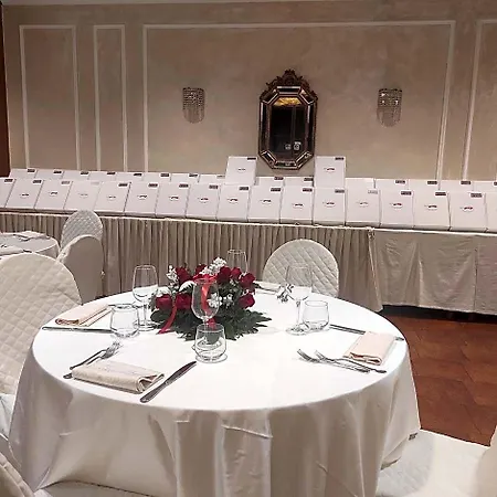 Forum Palace Hotel 4*