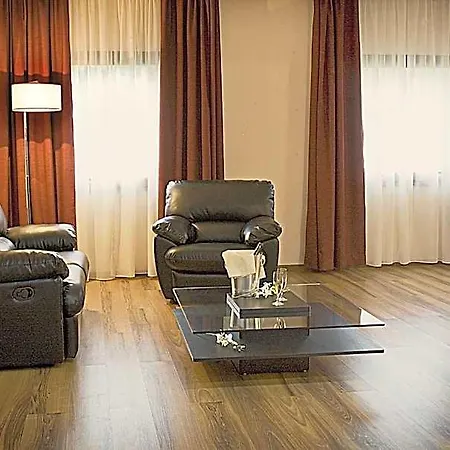 Forum Palace 4*