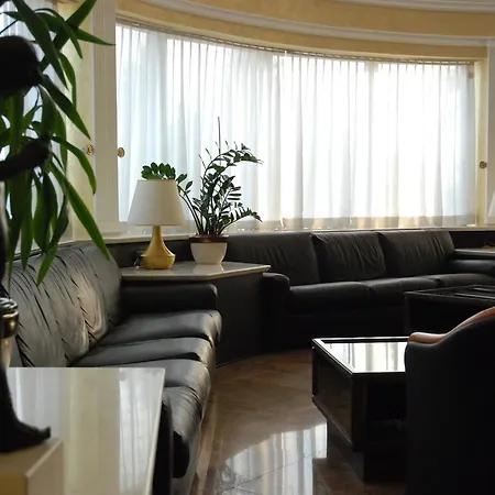 Forum Palace Ξενοδοχείο 4*