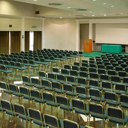 Forum Palace 호텔 4*
